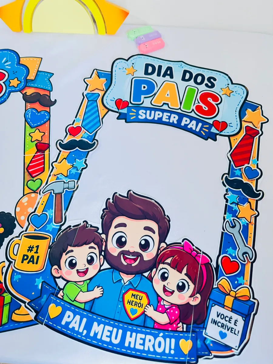 Moldura Dia dos Pais em PDF | Ensaio Fotográfico Escolar — amostra 3: 🖨️ Formato e Praticidade: