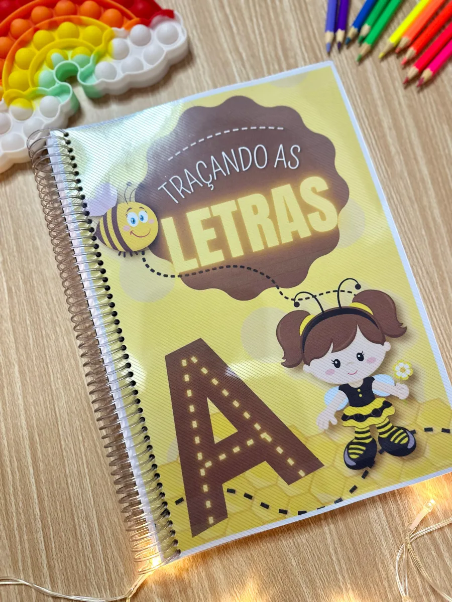 Apostila de Caligrafia A-Z com 86 páginas — amostra 1: A apostila de Caligrafia possui 86 páginas de atividades envolvendo…
