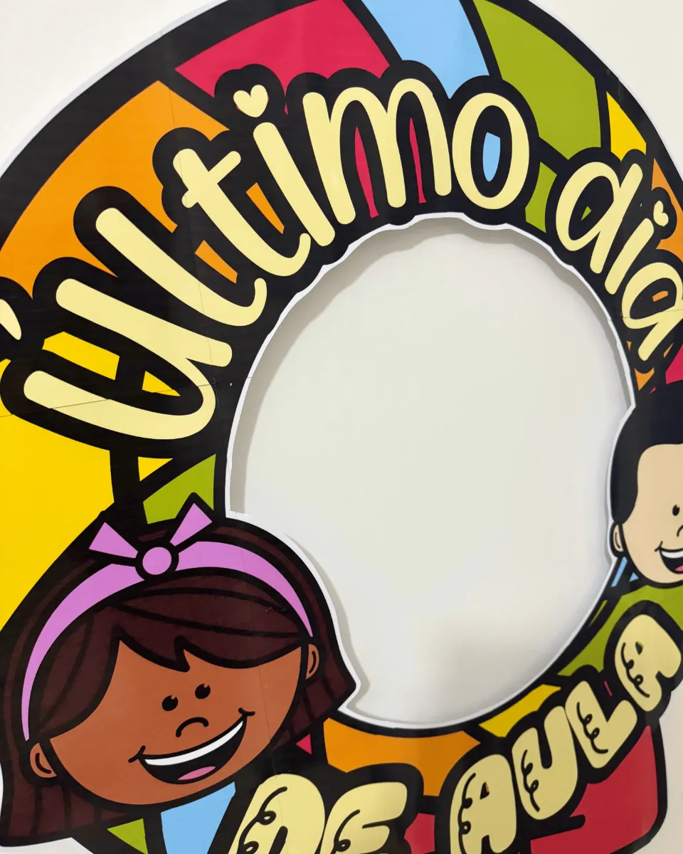 Decoração para Bambolê Último Dia de Aula | Foto Final de Ano — amostra 1: A Decoração para Bambolê Último Dia de Aula é…